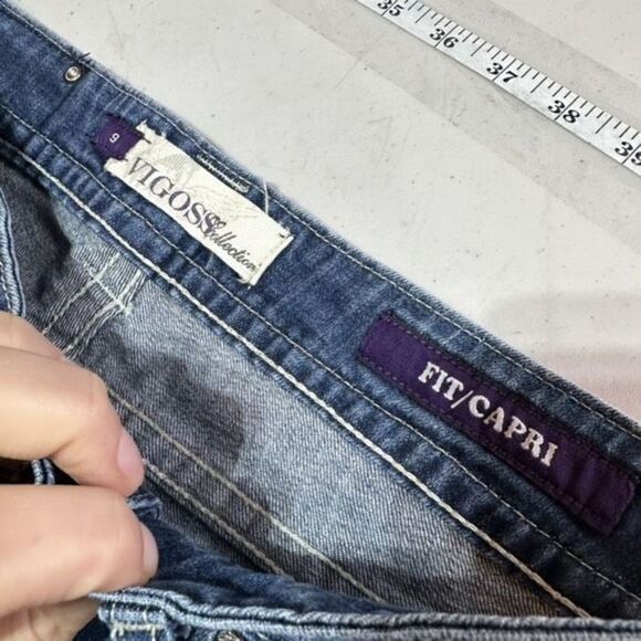 Vigoss Women's Mid-Rise Cuffed Fit Capri Jeans Blue Denim Medium Wash Size 9 - Picture 8 of 11